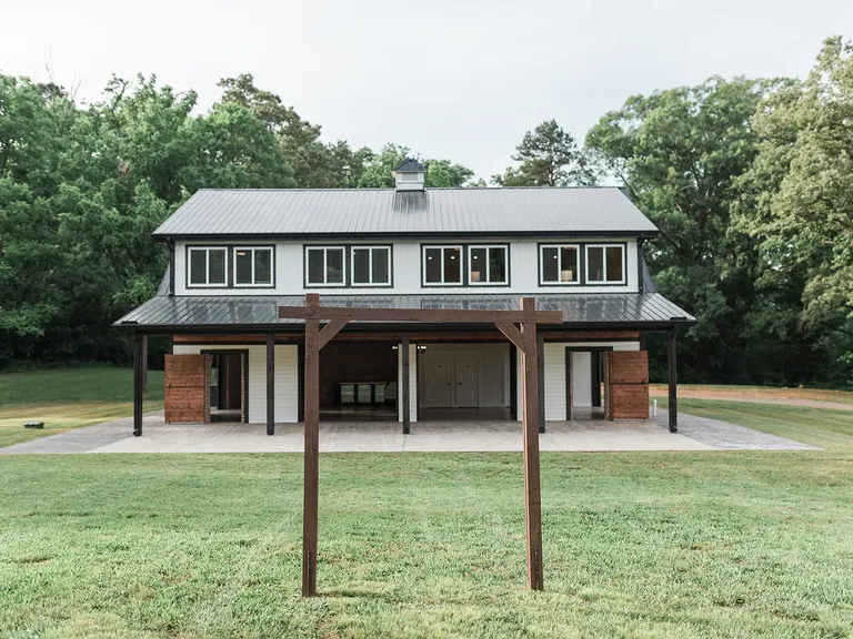 13 Charming Barn Wedding Venues in Tennessee You Need to See