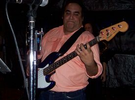 Groove Troupe - Cover Band - Los Angeles, CA - Hero Gallery 2