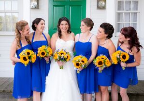 bridesmaids with sunflowers