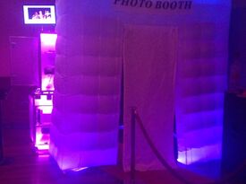 Devine Entertainment Photobooths - Photo Booth - East Brunswick, NJ - Hero Gallery 1