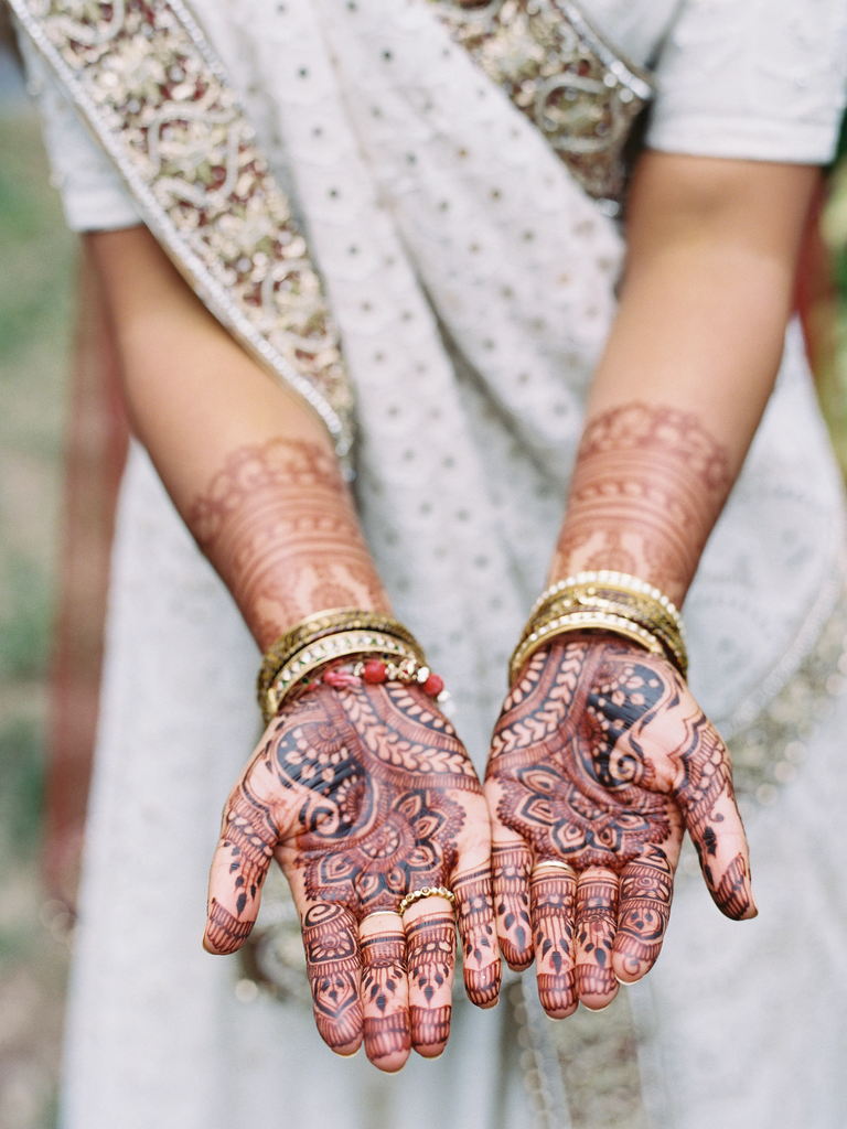 Alternating Pattern Wedding Henna inspiration