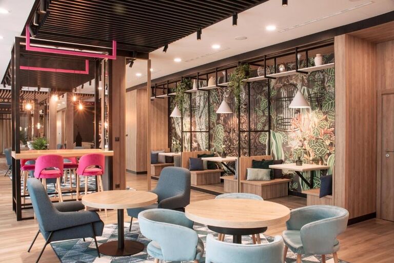 Around 8pm, we shall be at the Ibis Styles Krakow East hotel where we shall be watching the next semifinal match of the Euro so feel free to join us for a drink at the bar there. They also serve food here too if you're feeling peckish.
Ulica Bulwarowa 35A, Kraków
