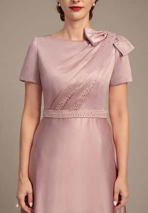 Celebrate this proud and beautiful milestone in the JJ's House Eldana A-line Pleated Satin Mother of the Bride Dress! Designed with elegant details and a sophisticated silhouette, this gorgeous outfit ensures you look stunning and feel confident as you witness your child's unforgettable day.
