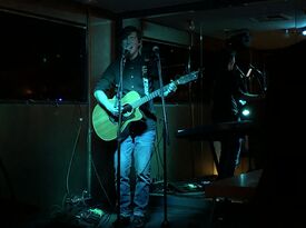 Liam Wall - Acoustic Guitarist - Nashville, TN - Hero Gallery 3