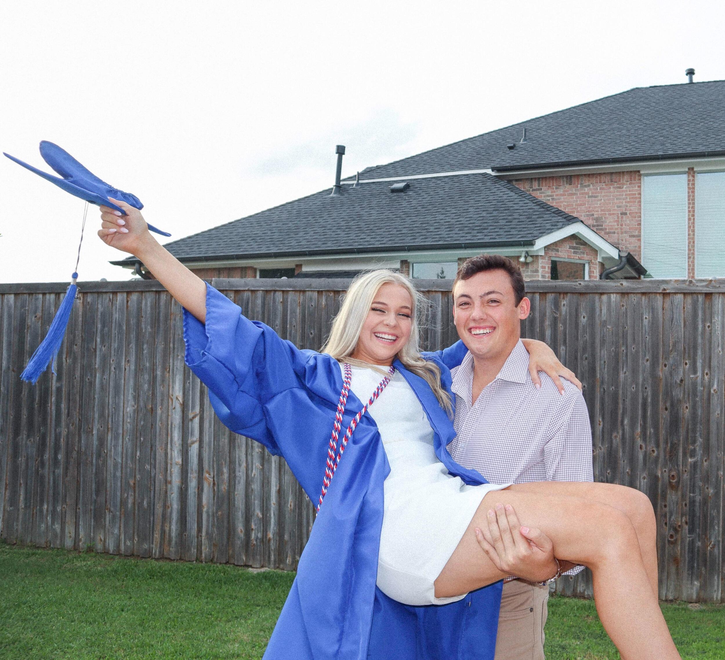 GRADUATING HIGHSCHOOL TOGETHER