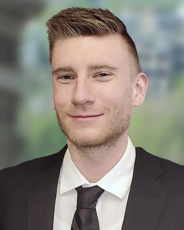 Jon passes the series 7 and starts his career in financial advising. 