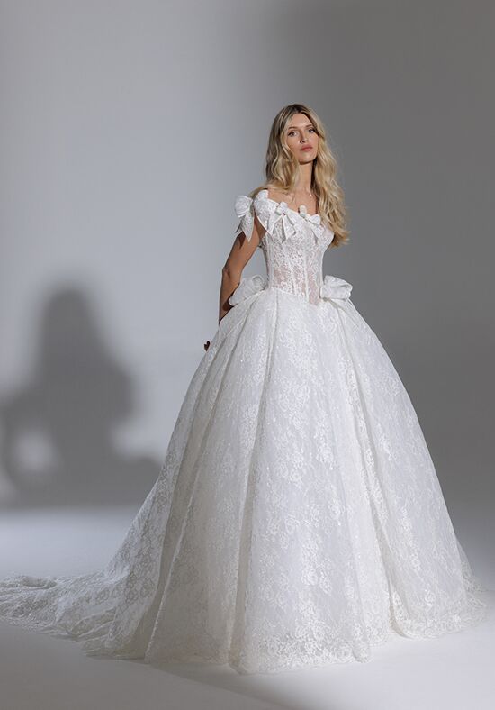 Elegant Pnina Tornai Big Ballgown Wedding Dress With Sweetheart