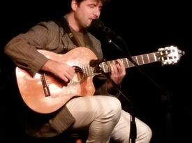 Aaron Gilmartin - Acoustic Guitarist - Manhattan Beach, CA - Hero Gallery 2