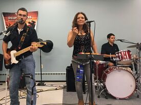 The Desperados: Country, Classic Rock & Irish Band - Country Band - Beach Haven, NJ - Hero Gallery 3