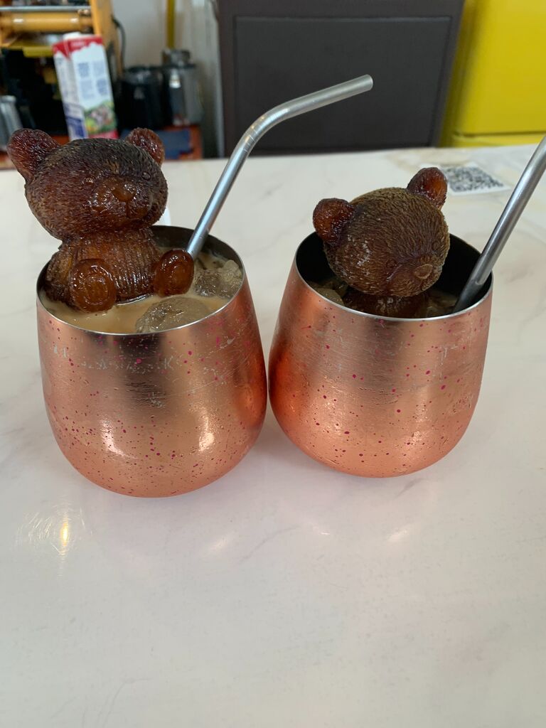 We will be indulging ourselves with coffee that morning in Cafe Loco, hopefully with a bear on top.
There is also Cafe Moka at the entrance of Calle Santander. Good options to chill and relax to get ready to our boat party.