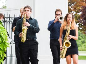 Peter Cavanagh - Saxophonist - Toronto, ON - Hero Gallery 3