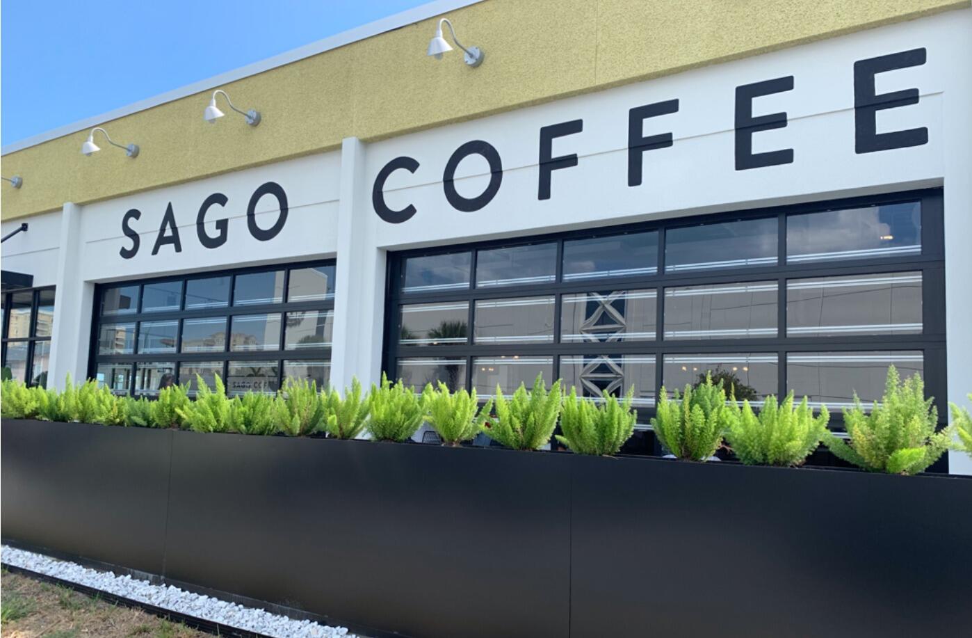 Just before the clock struck midnight, Thomas made the bold move and asked Elizabeth out. (He knew if he waited until January, someone else might beat him to it.) 
They met for coffee at Sago—yes, on New Year’s Day—because nothing says “new year” like caffeine and butterflies. It was technically a first date, but they stayed and talked about life for hours.

