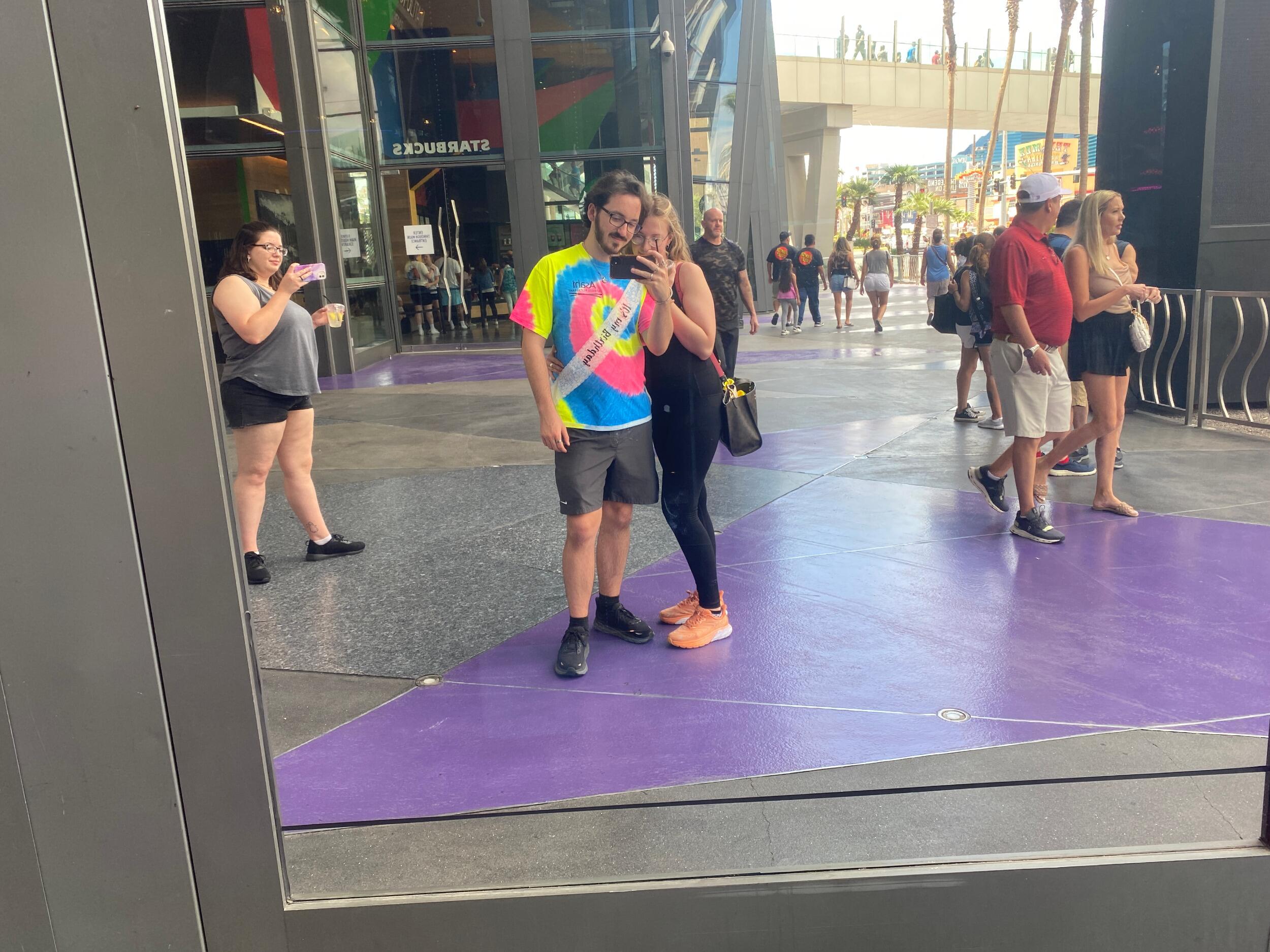 Las Vegas with a Kelsey cameo