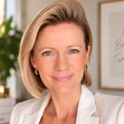 Clarissa | Transformational Experience Facilitator, profile image
