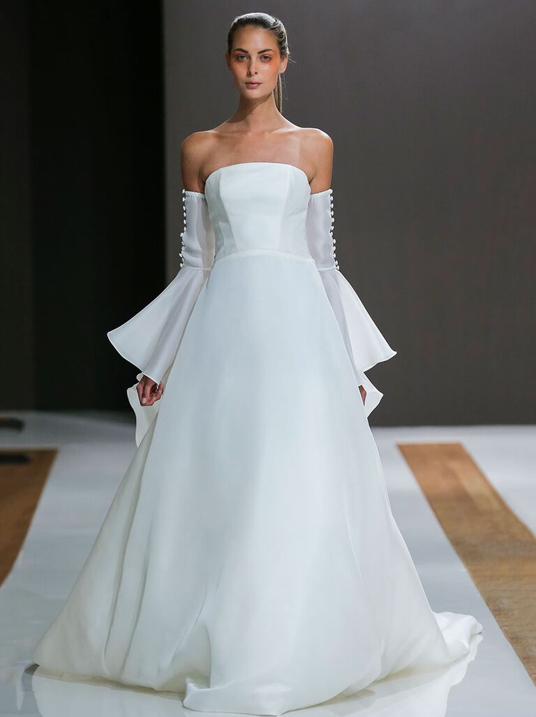 Mark Zunino Fall 2018 Collection: Bridal Fashion Week Photos