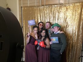 Magic Mirror Photo Booth - Photo Booth - Pikeville, KY - Hero Gallery 2
