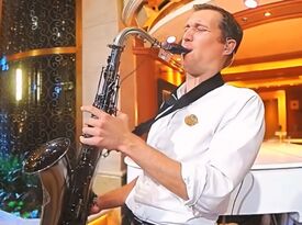 Trevor Lund Saxophone - Saxophonist - Ridgefield, WA - Hero Gallery 1