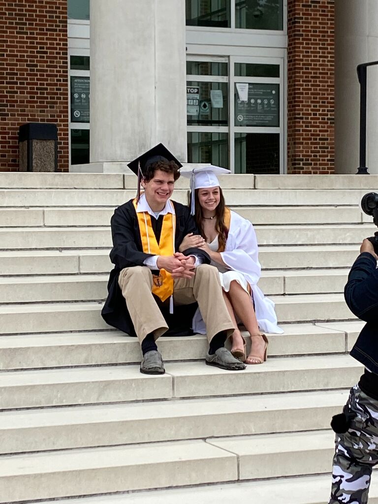 High School Graduation Photos. Class of 2020!