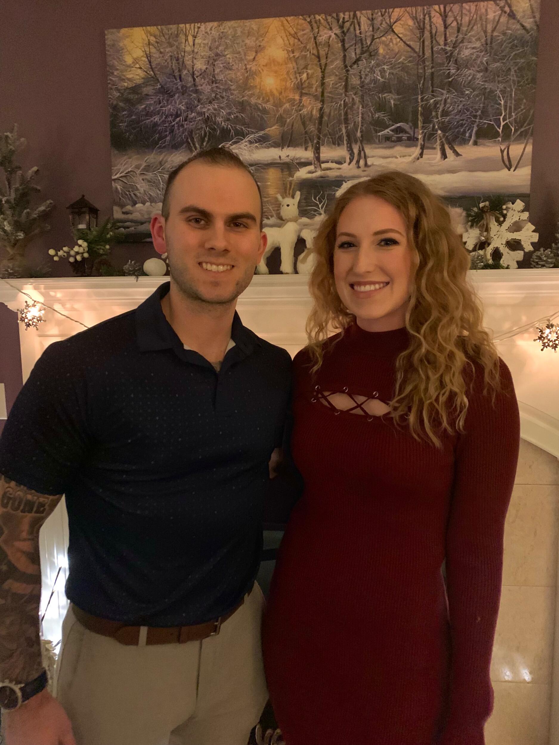 Dillon officially asked Alexis to be his girlfriend after the two got to know each other. 