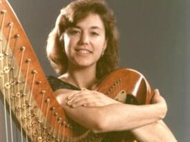 Leslie McMichael, Pluck Music - Harpist - Vashon, WA - Hero Gallery 3