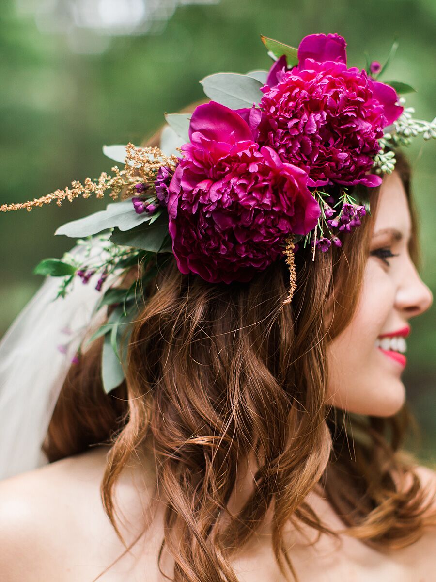Maroon peony flower crown with a short hairstyle and veil