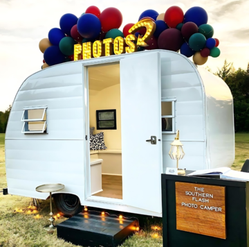 Little Camper Photo Booth - Photo Booth - Dallas, TX - Hero Main