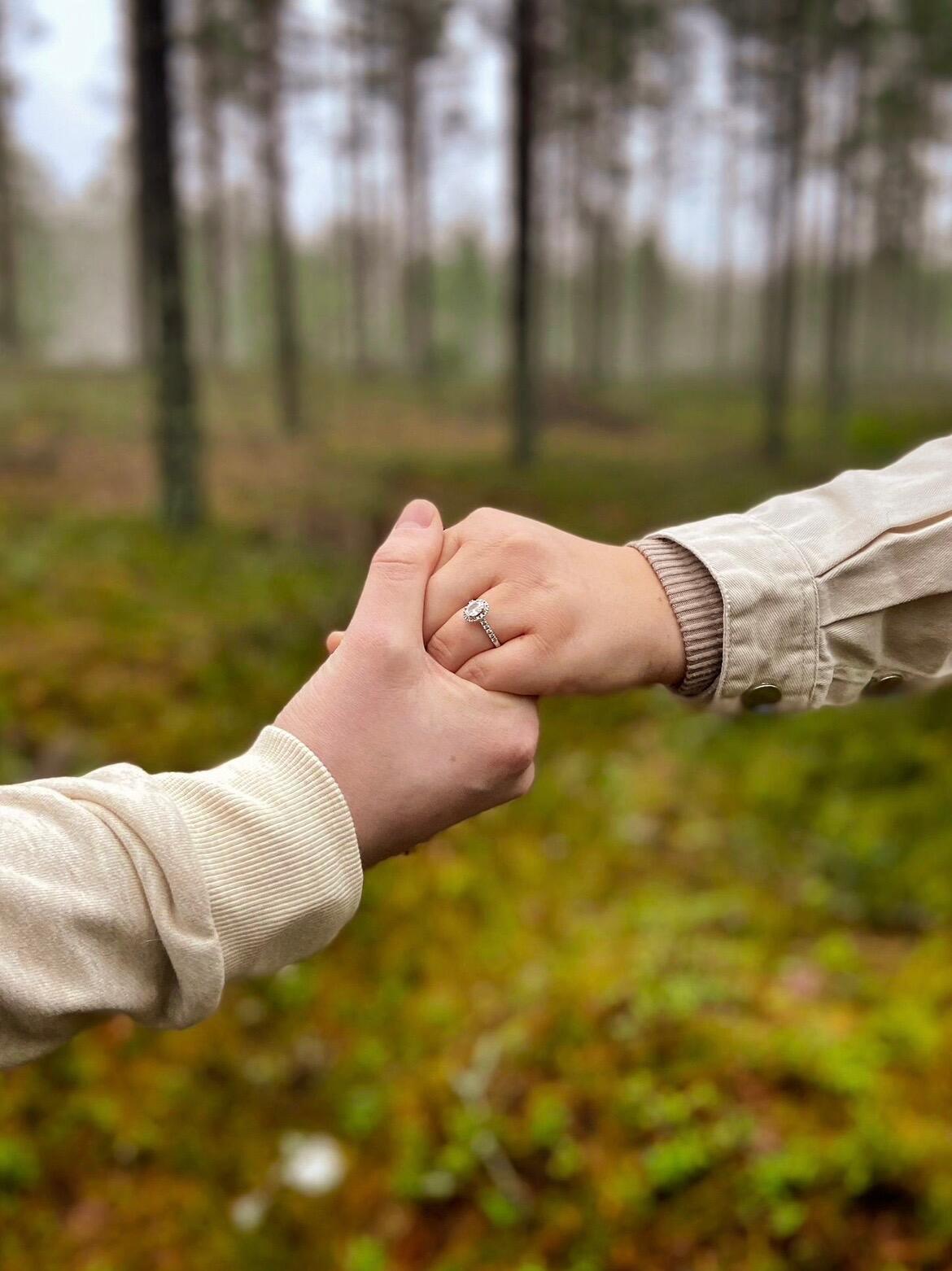 Em had an idea for a photoshoot in the middle of the woods when it was -10... (thanks to our photographers Liv and Cathrine!)