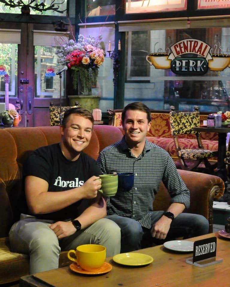 Hanging out on the "F.R.I.E.N.D.S" set in Hollywood! Gavin and Harrison went to California to celebrate Gavin's Birthday. 