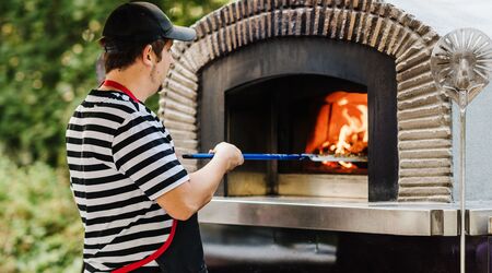 Mella's Wood Fired Pizza