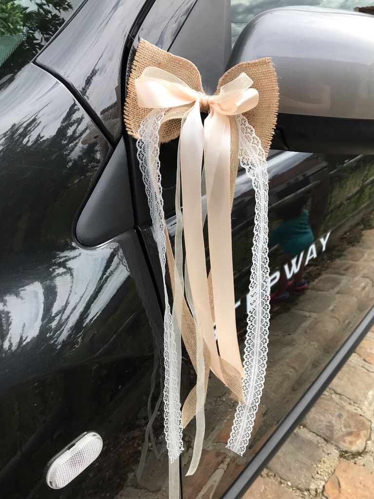 21 Wedding Car Decorations That Tell Everyone You're Married