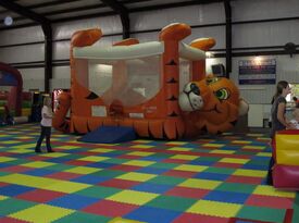 Lubbock Jump N Jungle - Party Inflatables - Lubbock, TX - Hero Gallery 2