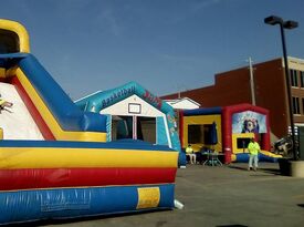 DSM Inflatables - Party Inflatables - West Des Moines, IA - Hero Gallery 3
