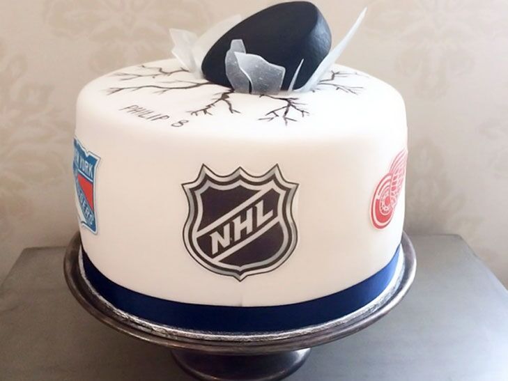 7 Grooms Cakes Thatll Score Big With Nhl Fans 9084