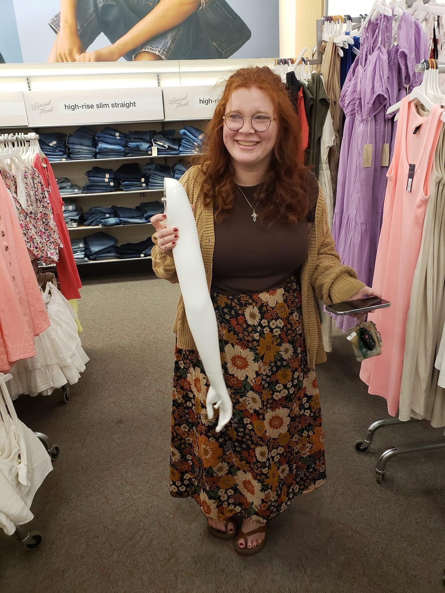 The day Ethan SHOULD have asked Sav out, but just gave her the arm to a mannequin instead.