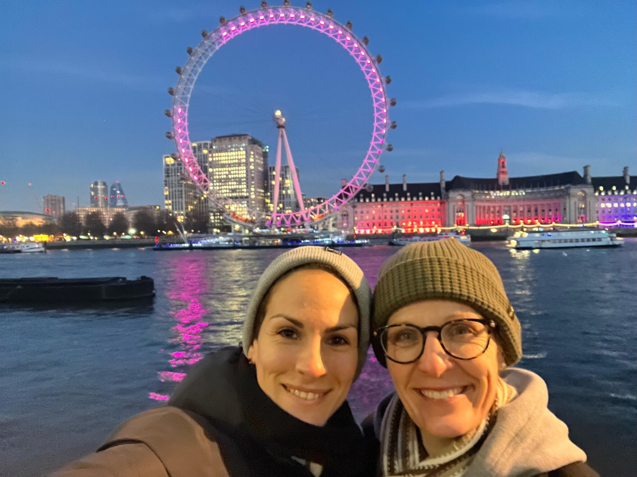 Kelly & Allison make the trip home to England for Kelly's sisters wedding! A second chance of seeing London for Allison. They made the most of the trip and had the most magical time. 