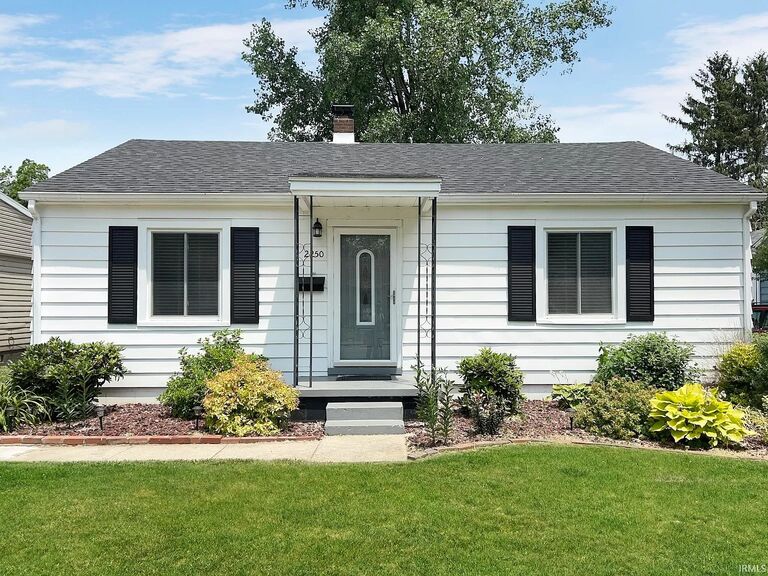 We bought our first house!
