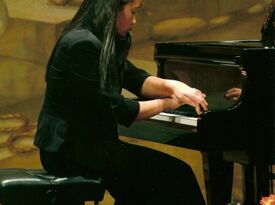 Yumi Palleschi - Pianist - Montreal, QC - Hero Gallery 4