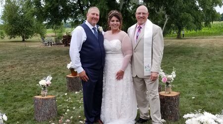 Rustic Country Wedding – Dr. Stephan J. Smith • Wedding Officiant