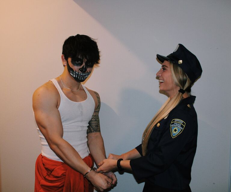 The one where the cop arrests the skeleton robber