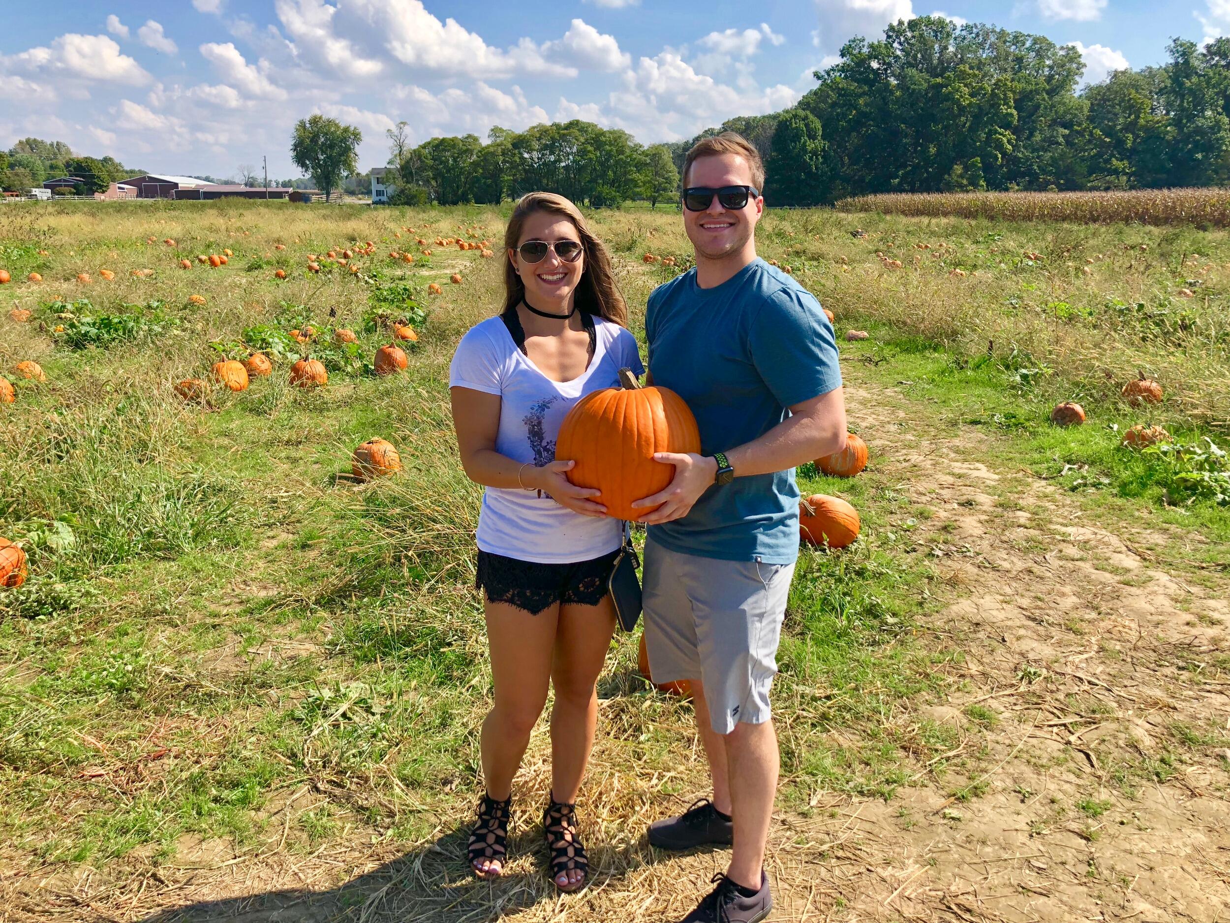 Nick came to Ohio to help Marisa get settled after moving from Florida. They went to Young's Jersey Dairy to get a pumpkin for Halloween.