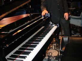 Fran The Piano Man - Pianist - Milwaukee, WI - Hero Gallery 1