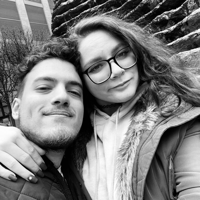 Taylor couldn't help but marvel at how quickly they'd gone from Tinder to cohabiting, and she'd often call her mom to gush about this quirky, wonderful person who made her laugh till her cheeks hurt.