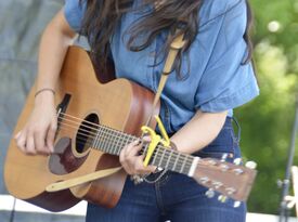 Carly Moffa - Acoustic Guitarist - Nashville, TN - Hero Gallery 2