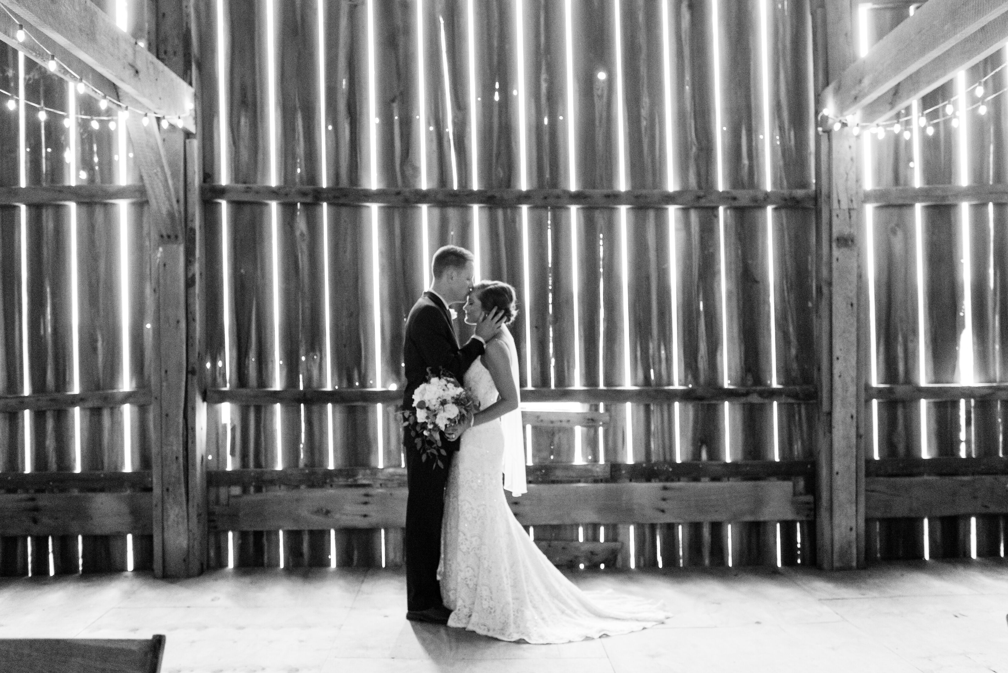 the-barn-on-boundary-reception-venues-the-knot