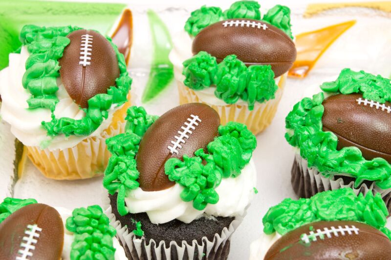 Tailgate themed party ideas - team desserts