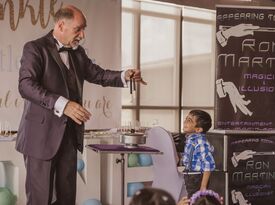 Ron Martin Magician & Illusionist - Magician - Brampton, ON - Hero Gallery 3