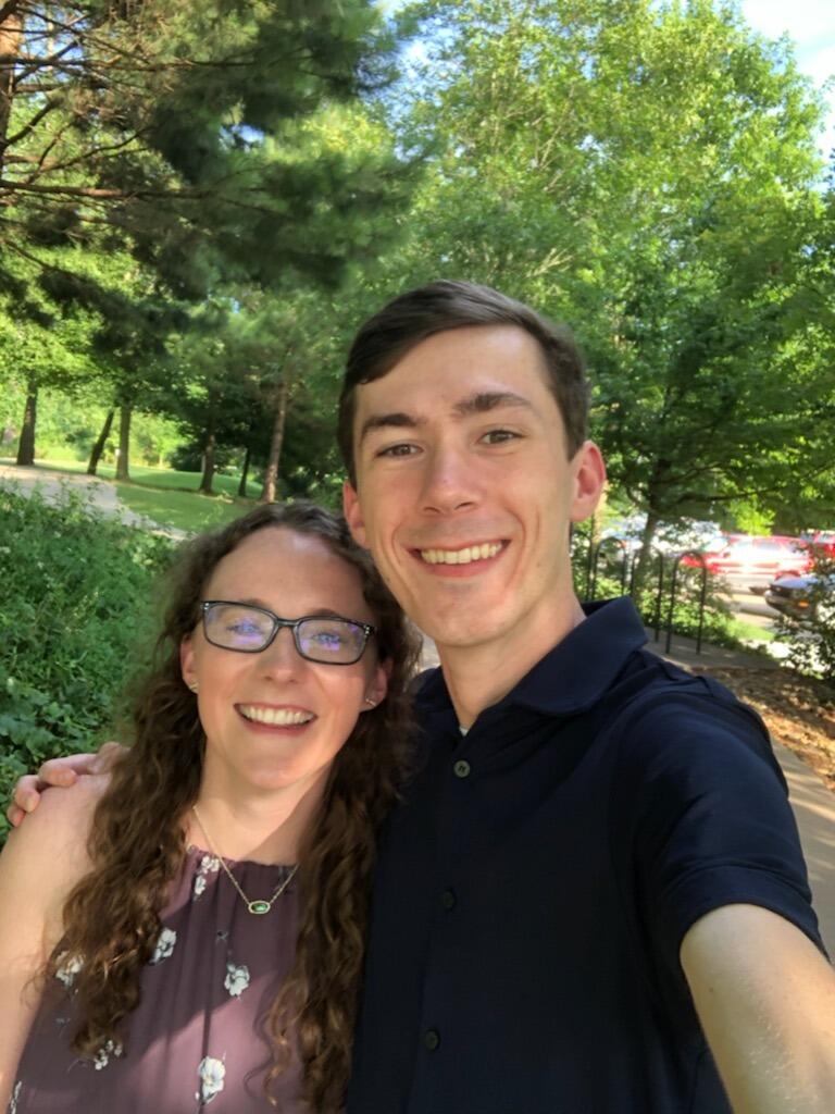 Fun date night at Crystal Bridges followed by a pizza picnic!