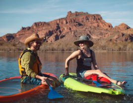 Couple on kayaking date in Phoenix, Arizona