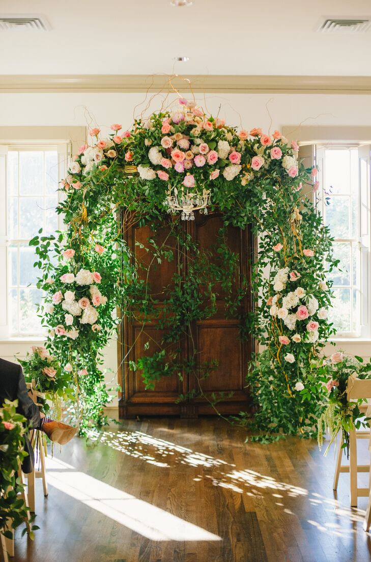 Garden-Style Ivy and Rose Wedding Arch