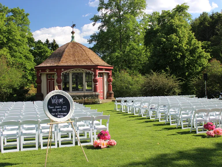 Moraine Farm fall wedding venue in Beverly, Massachusetts